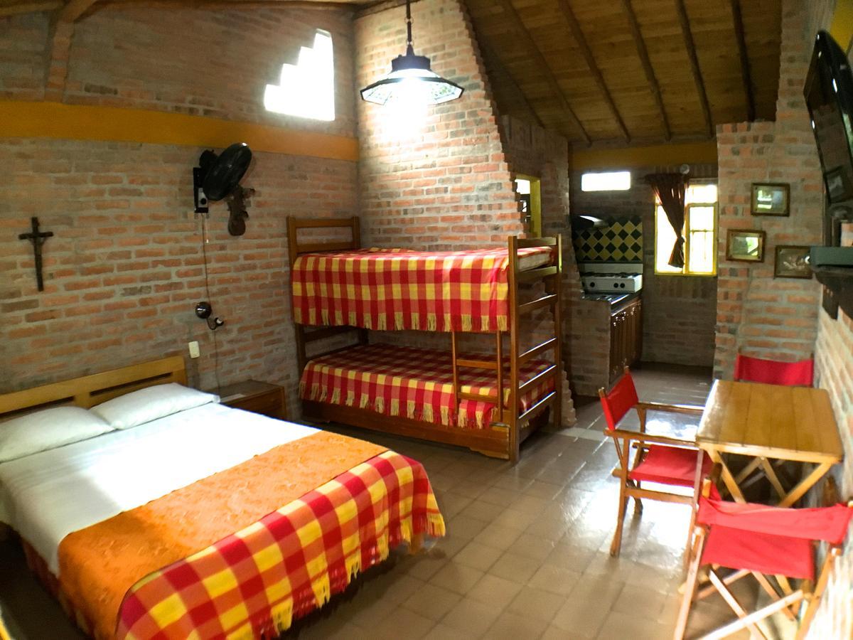 Cabanas La Carolina - Mesa De Los Santos ลอส ซานตอส ภายนอก รูปภาพ