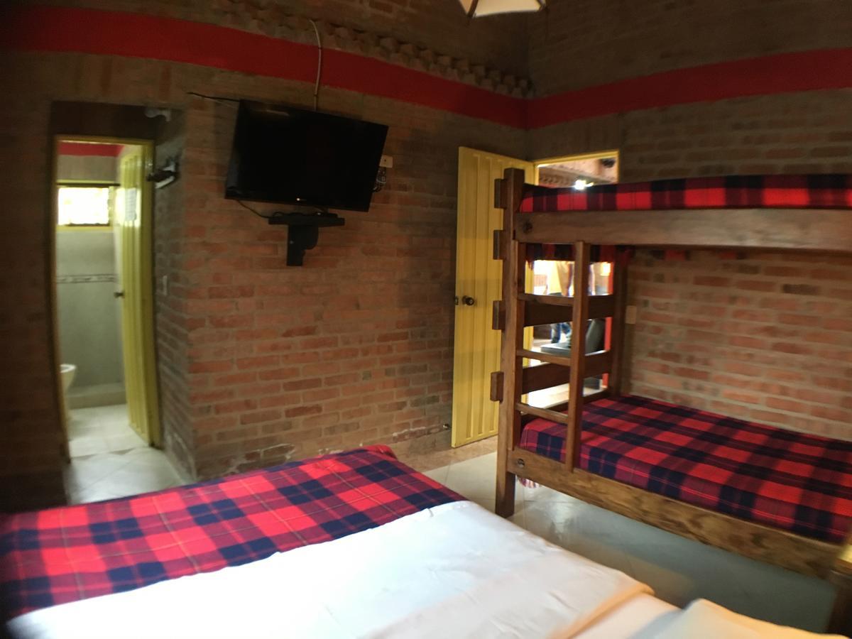 Cabanas La Carolina - Mesa De Los Santos ลอส ซานตอส ภายนอก รูปภาพ