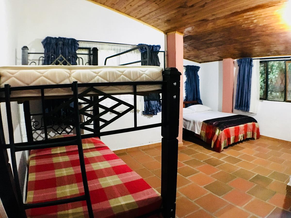 Cabanas La Carolina - Mesa De Los Santos ลอส ซานตอส ภายนอก รูปภาพ